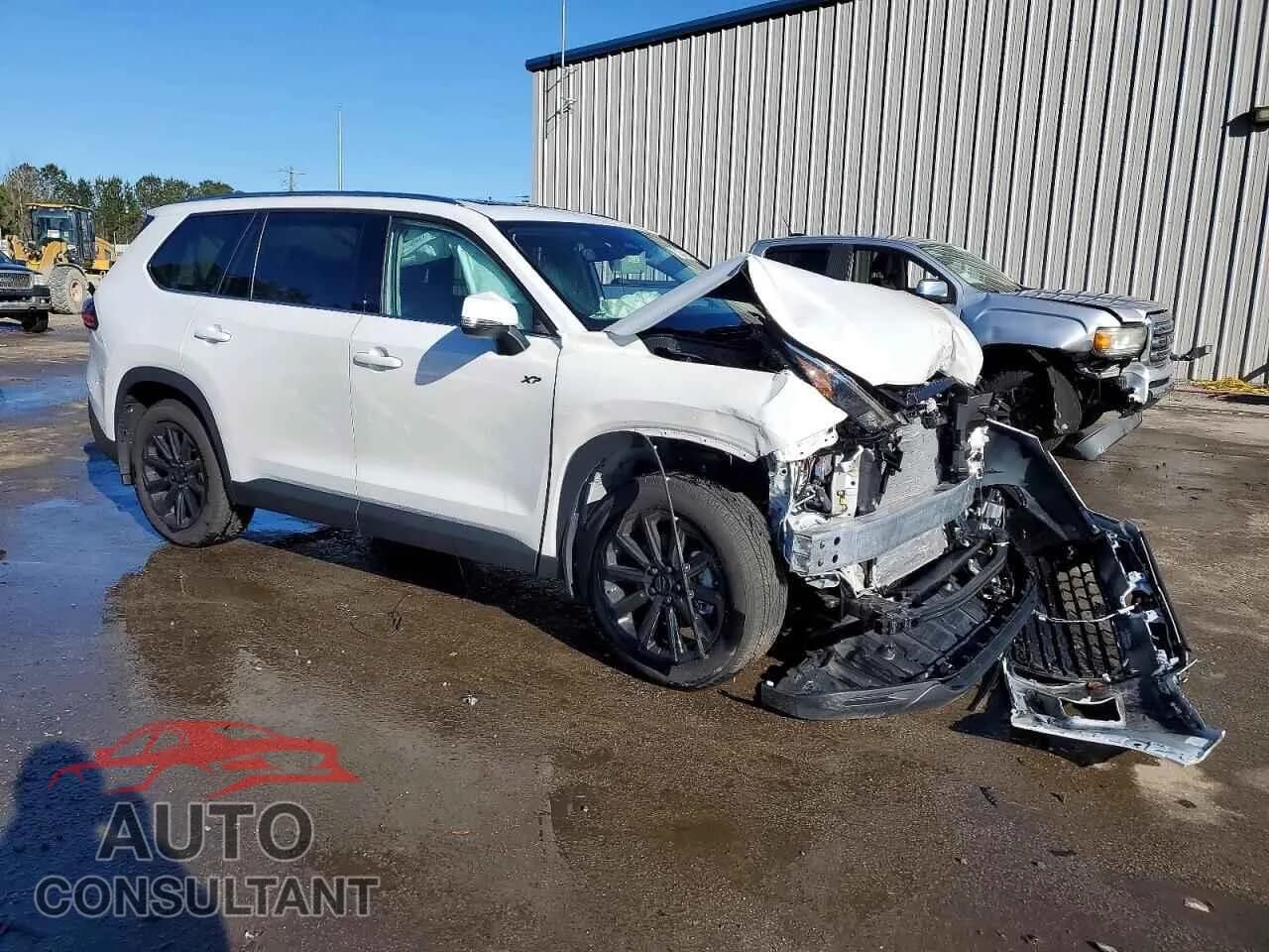 2025 TOYOTA GRAND HIGH Damaged VIN 5TDAAAA56SS026474 – dashboard 2025 TOYOTA GRAND HIGH Damaged VIN 5TDAAAA56SS026474 – dashboard