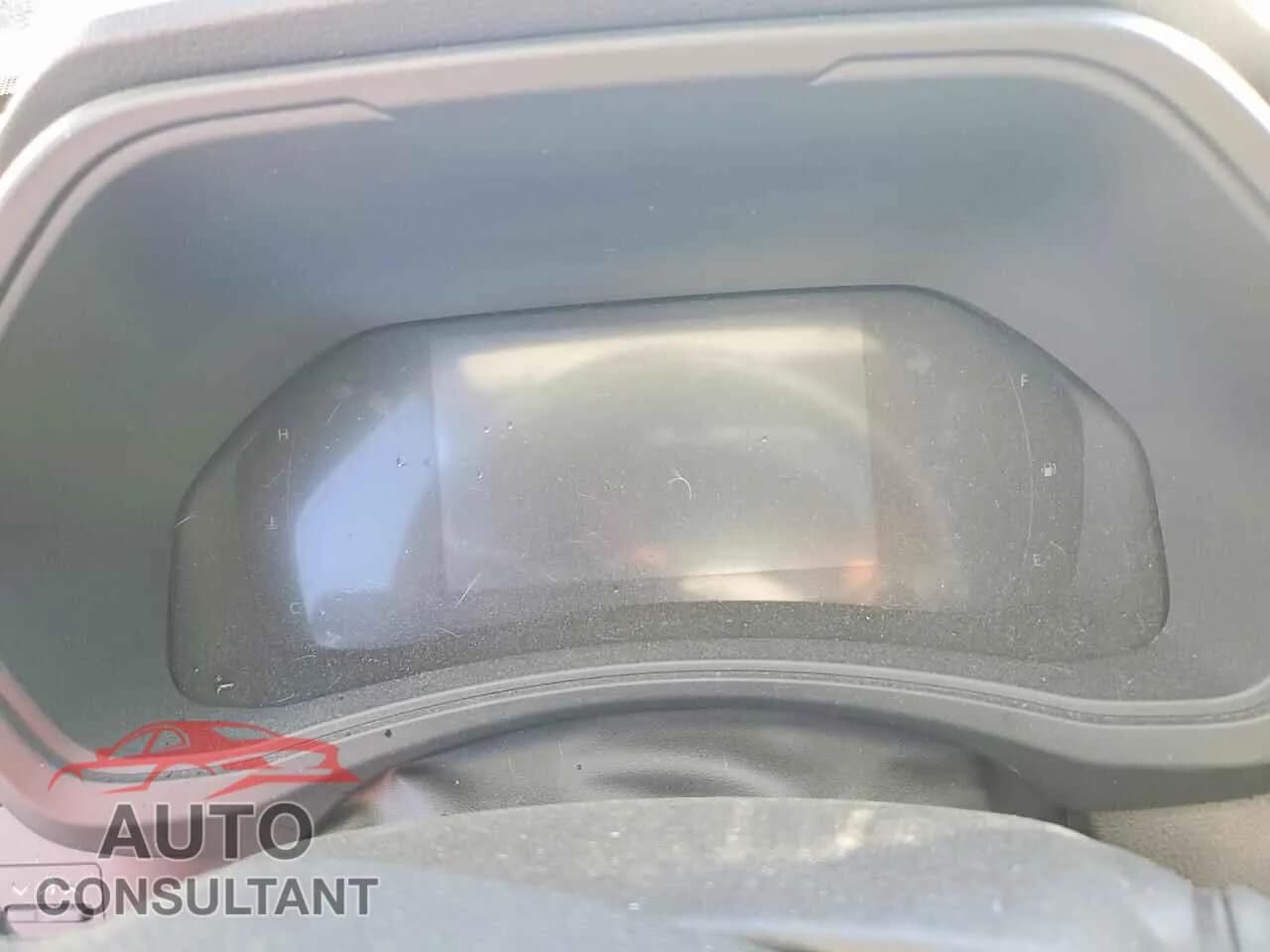 2025 TOYOTA GRAND HIGH Damaged VIN 5TDAAAA56SS026474 – trunk area 2025 TOYOTA GRAND HIGH Damaged VIN 5TDAAAA56SS026474 – trunk area