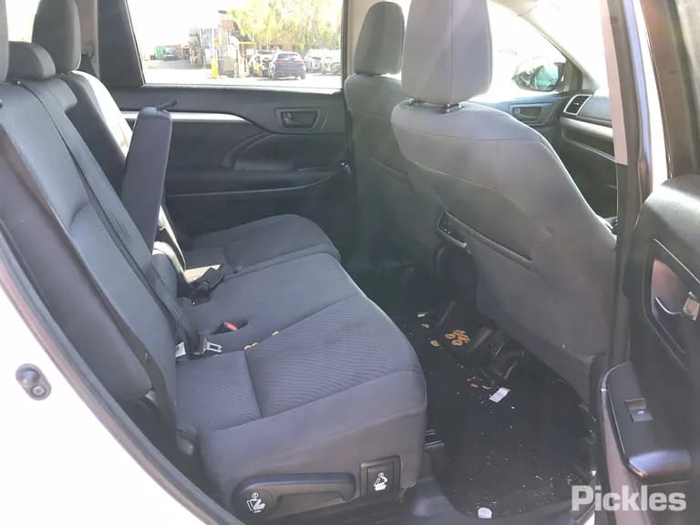 2014 Toyota Kluger Used VIN 5TDBK3FHX0S061578 – dashboard 2014 Toyota Kluger Used VIN 5TDBK3FHX0S061578 – dashboard