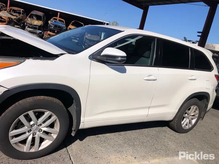 2014 Toyota Kluger Used VIN 5TDBK3FHX0S061578 – photo 20 2014 Toyota Kluger Used VIN 5TDBK3FHX0S061578 – photo 20