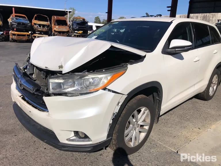 2014 Toyota Kluger Used VIN 5TDBK3FHX0S061578 – photo 21 2014 Toyota Kluger Used VIN 5TDBK3FHX0S061578 – photo 21