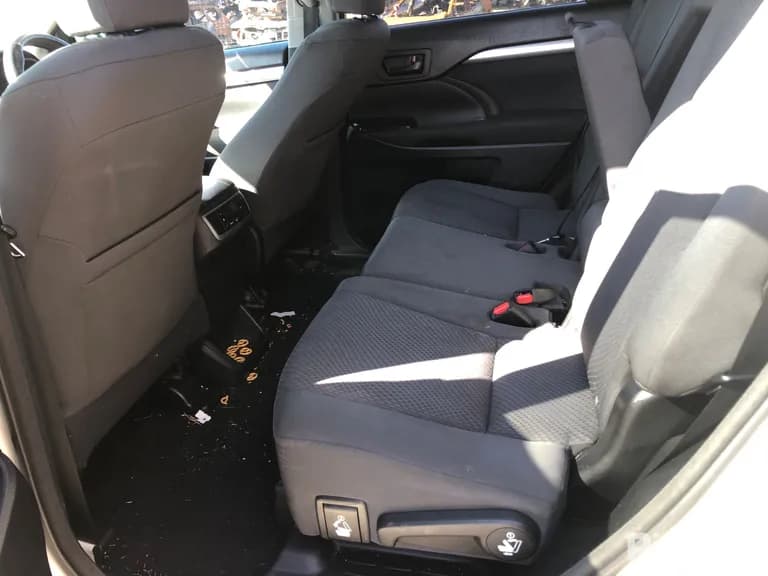 2014 Toyota Kluger Used VIN 5TDBK3FHX0S061578 – photo 24 2014 Toyota Kluger Used VIN 5TDBK3FHX0S061578 – photo 24