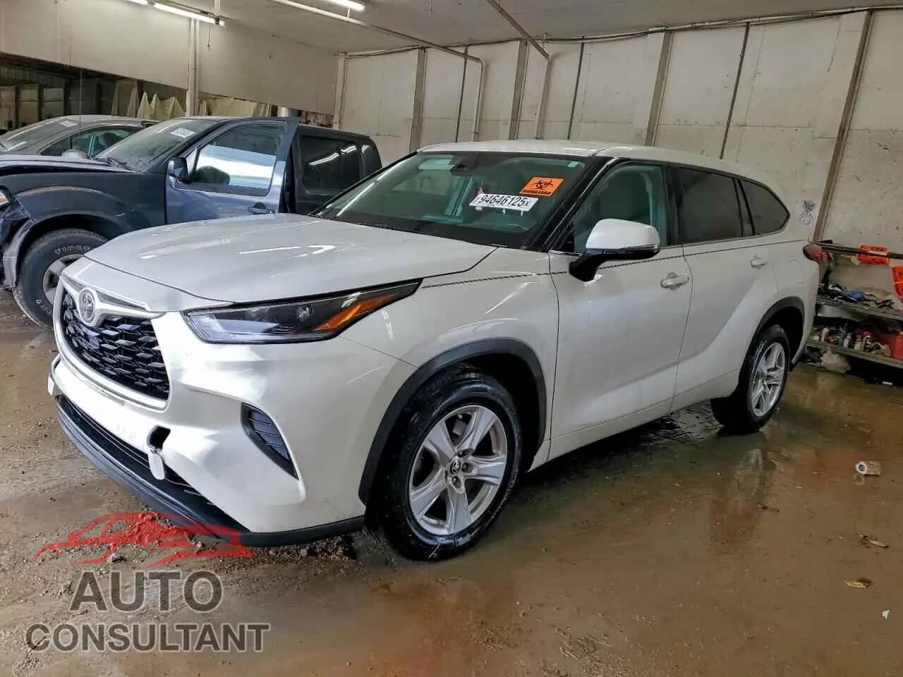 2021 TOYOTA HIGHLANDER Damaged VIN 5TDCZRAH0MS033708 – front exterior 2021 TOYOTA HIGHLANDER Damaged VIN 5TDCZRAH0MS033708 – front exterior