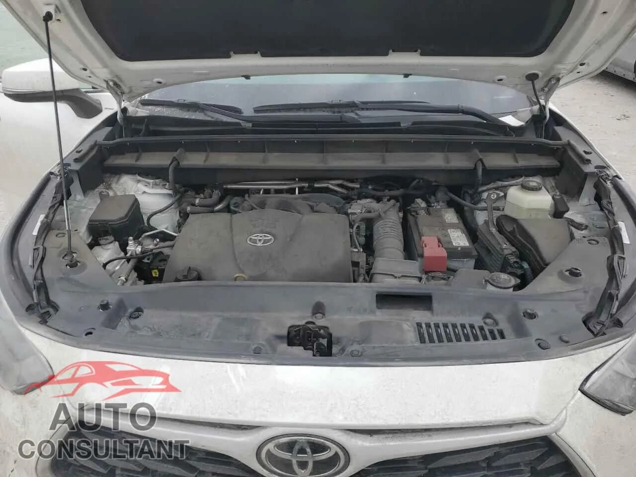 2021 TOYOTA HIGHLANDER Damaged VIN 5TDCZRAH0MS033708 – photo 12 2021 TOYOTA HIGHLANDER Damaged VIN 5TDCZRAH0MS033708 – photo 12