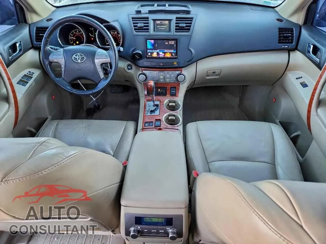 2010 TOYOTA HIGHLANDER Damaged VIN 5TDDK3EH5AS028905 – undercarriage 2010 TOYOTA HIGHLANDER Damaged VIN 5TDDK3EH5AS028905 – undercarriage