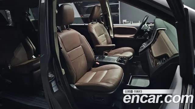 2020 Toyota Sienna 3.5 AWD Sold VIN 5TDDZ3DC9LS237231 – exterior detail 2020 Toyota Sienna 3.5 AWD Sold VIN 5TDDZ3DC9LS237231 – exterior detail