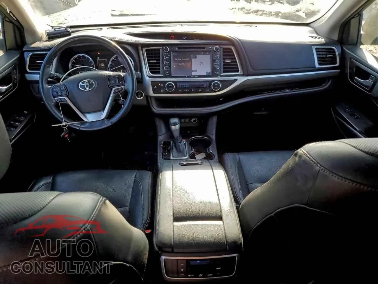 2018 TOYOTA HIGHLANDER Damaged VIN 5TDDZRFH9JS824179 – undercarriage 2018 TOYOTA HIGHLANDER Damaged VIN 5TDDZRFH9JS824179 – undercarriage