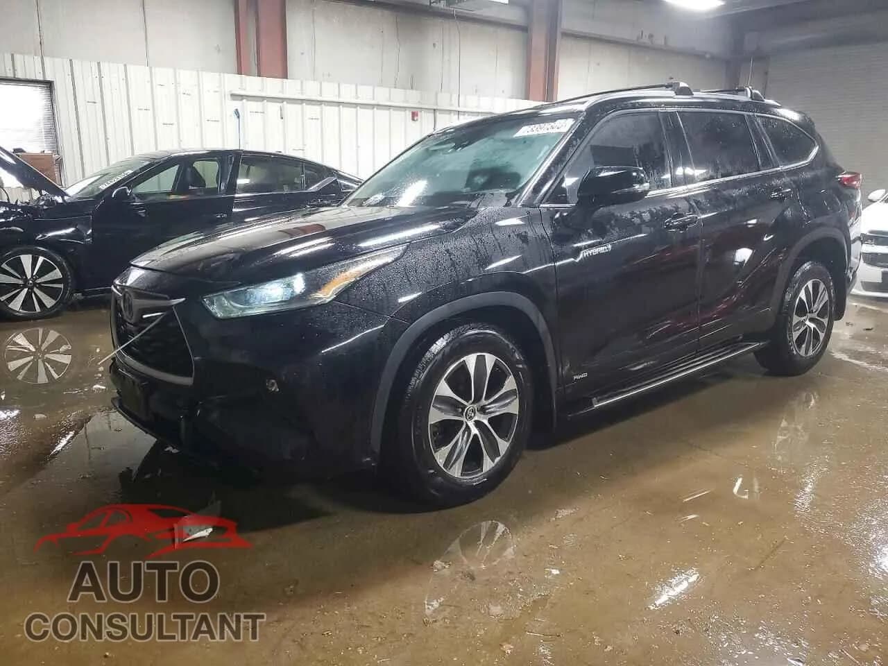 2021 TOYOTA HIGHLANDER Damaged VIN 5TDGBRCH0MS039091 – front exterior 2021 TOYOTA HIGHLANDER Damaged VIN 5TDGBRCH0MS039091 – front exterior