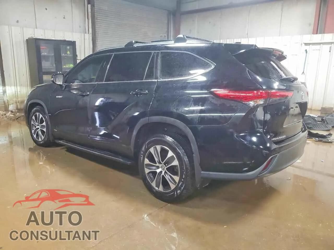 2021 TOYOTA HIGHLANDER Damaged VIN 5TDGBRCH0MS039091 – rear exterior 2021 TOYOTA HIGHLANDER Damaged VIN 5TDGBRCH0MS039091 – rear exterior