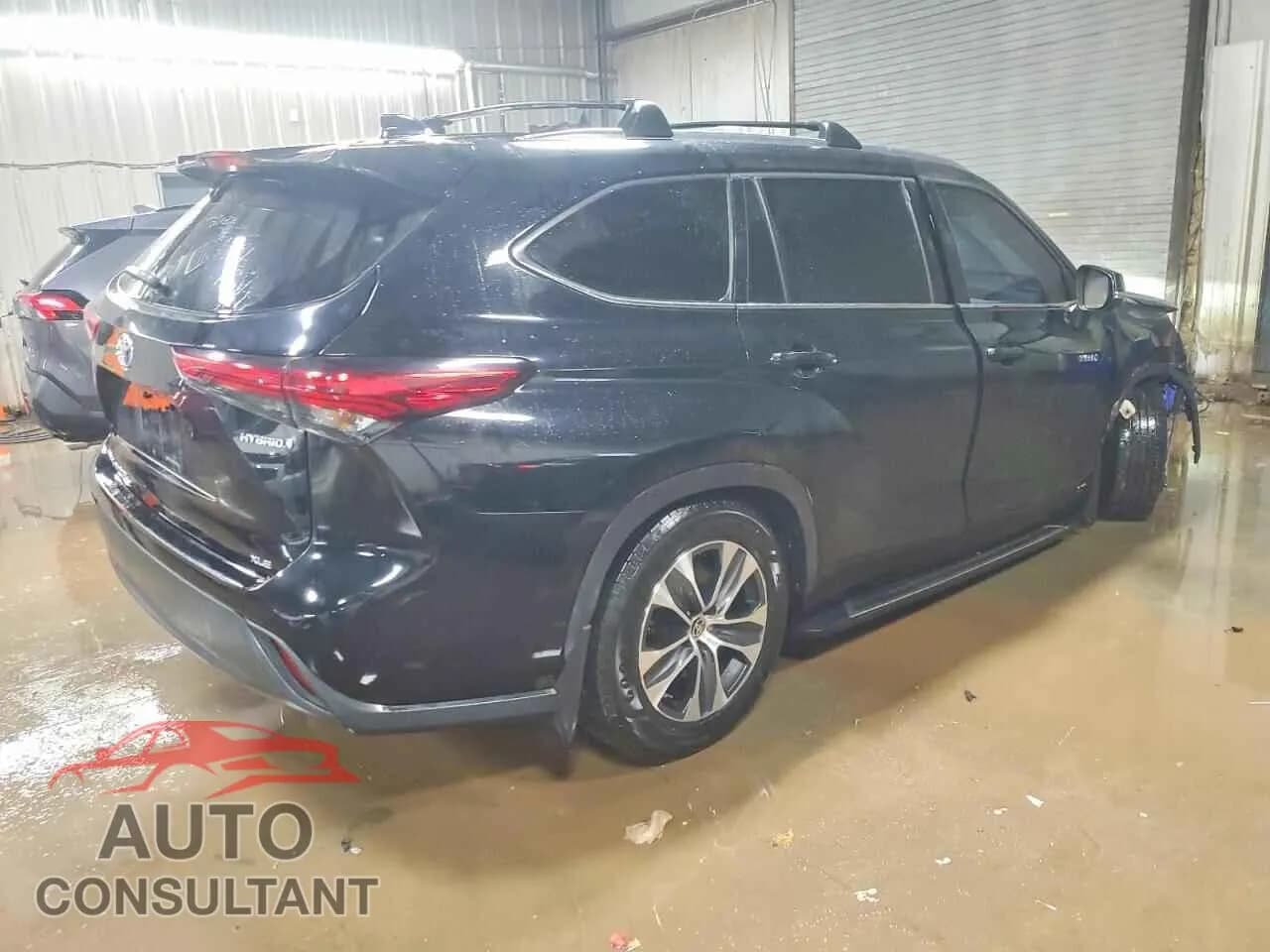 2021 TOYOTA HIGHLANDER Damaged VIN 5TDGBRCH0MS039091 – side profile 2021 TOYOTA HIGHLANDER Damaged VIN 5TDGBRCH0MS039091 – side profile