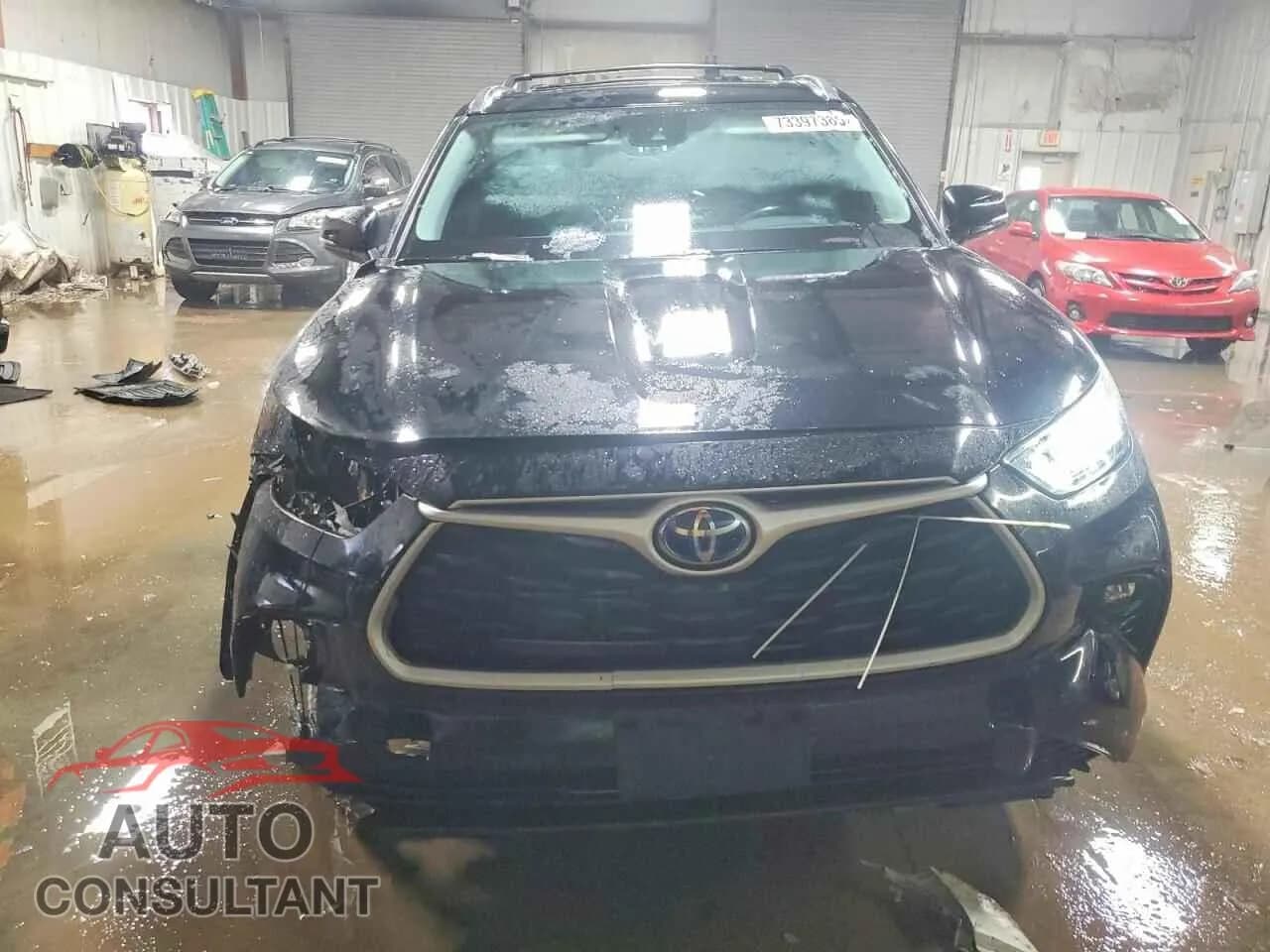 2021 TOYOTA HIGHLANDER Damaged VIN 5TDGBRCH0MS039091 – interior seats 2021 TOYOTA HIGHLANDER Damaged VIN 5TDGBRCH0MS039091 – interior seats