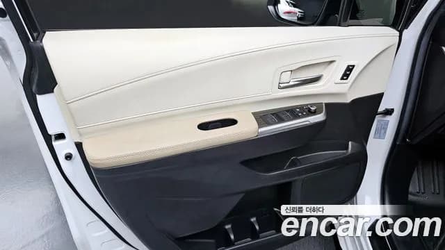 2024 Toyota Sienna 4th Gen 2.5 Hybrid 2WD Sold VIN 5TDGRKEC0RS205623 – photo 30 2024 Toyota Sienna 4th Gen 2.5 Hybrid 2WD Sold VIN 5TDGRKEC0RS205623 – photo 30