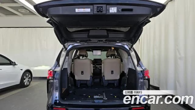 2022 Toyota Sienna 4th Gen 2.5 Hybrid 2WD Sold VIN 5TDGRKEC9NS101786 – trunk area 2022 Toyota Sienna 4th Gen 2.5 Hybrid 2WD Sold VIN 5TDGRKEC9NS101786 – trunk area