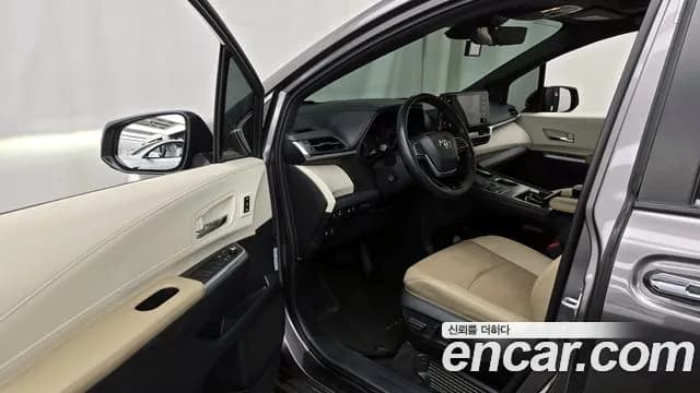 2022 Toyota Sienna 4th Gen 2.5 Hybrid 2WD Sold VIN 5TDGRKEC9NS101786 – photo 12 2022 Toyota Sienna 4th Gen 2.5 Hybrid 2WD Sold VIN 5TDGRKEC9NS101786 – photo 12