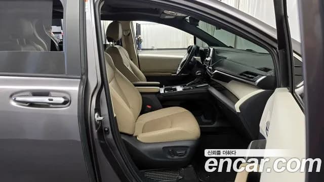 2022 Toyota Sienna 4th Gen 2.5 Hybrid 2WD Sold VIN 5TDGRKEC9NS101786 – photo 14 2022 Toyota Sienna 4th Gen 2.5 Hybrid 2WD Sold VIN 5TDGRKEC9NS101786 – photo 14