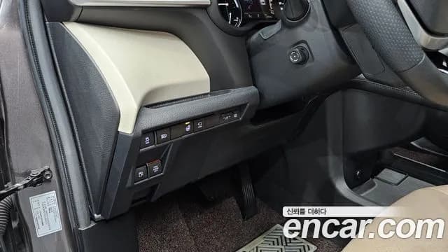 2023 Toyota Sienna 4th Gen 2.5 Hybrid 2WD Sold VIN 5TDGRKECXPS148442 – exterior detail 2023 Toyota Sienna 4th Gen 2.5 Hybrid 2WD Sold VIN 5TDGRKECXPS148442 – exterior detail