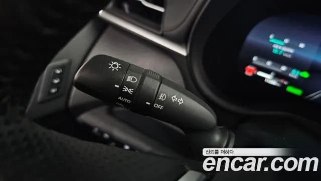 2025 Toyota Sienna 4th Gen 2.5 Hybrid AWD Sold VIN 5TDGSKFC5SS174555 – side profile 2025 Toyota Sienna 4th Gen 2.5 Hybrid AWD Sold VIN 5TDGSKFC5SS174555 – side profile