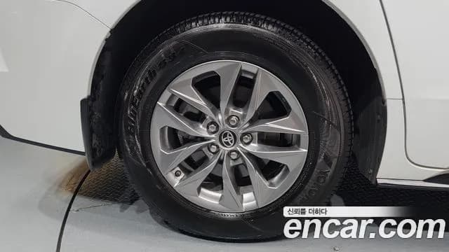 2025 Toyota Sienna 4th Gen 2.5 Hybrid AWD Sold VIN 5TDGSKFC5SS174555 – undercarriage 2025 Toyota Sienna 4th Gen 2.5 Hybrid AWD Sold VIN 5TDGSKFC5SS174555 – undercarriage
