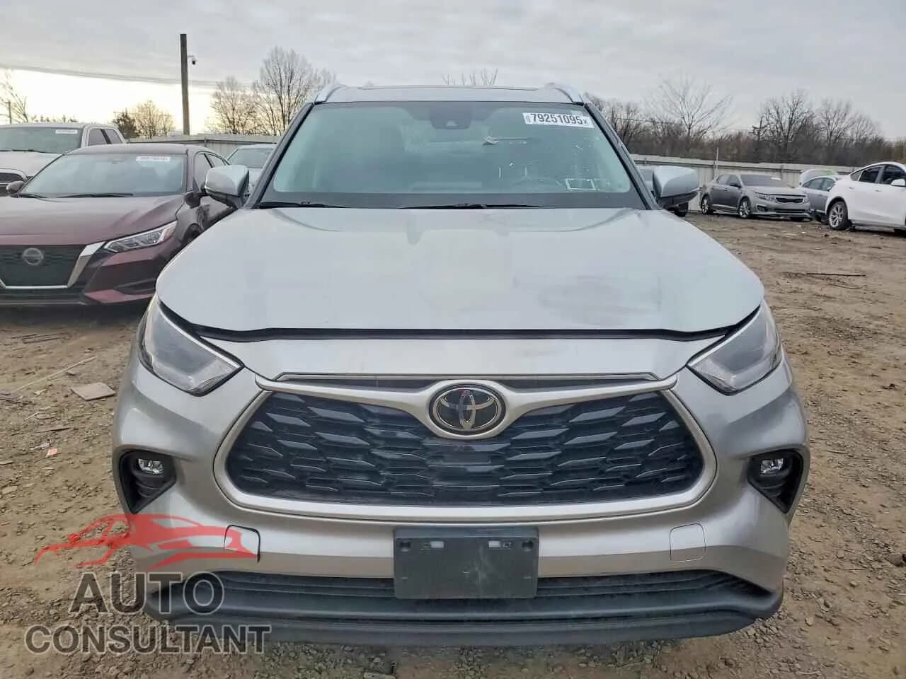 2021 TOYOTA HIGHLANDER Used VIN 5TDGZRBH2MS081968 – interior seats 2021 TOYOTA HIGHLANDER Used VIN 5TDGZRBH2MS081968 – interior seats