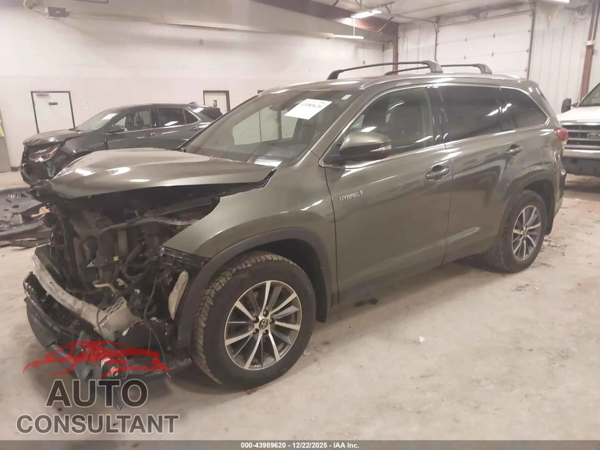 2019 TOYOTA HIGHLANDER HYBRID Damaged VIN 5TDJGRFHXKS075340 – rear exterior 2019 TOYOTA HIGHLANDER HYBRID Damaged VIN 5TDJGRFHXKS075340 – rear exterior