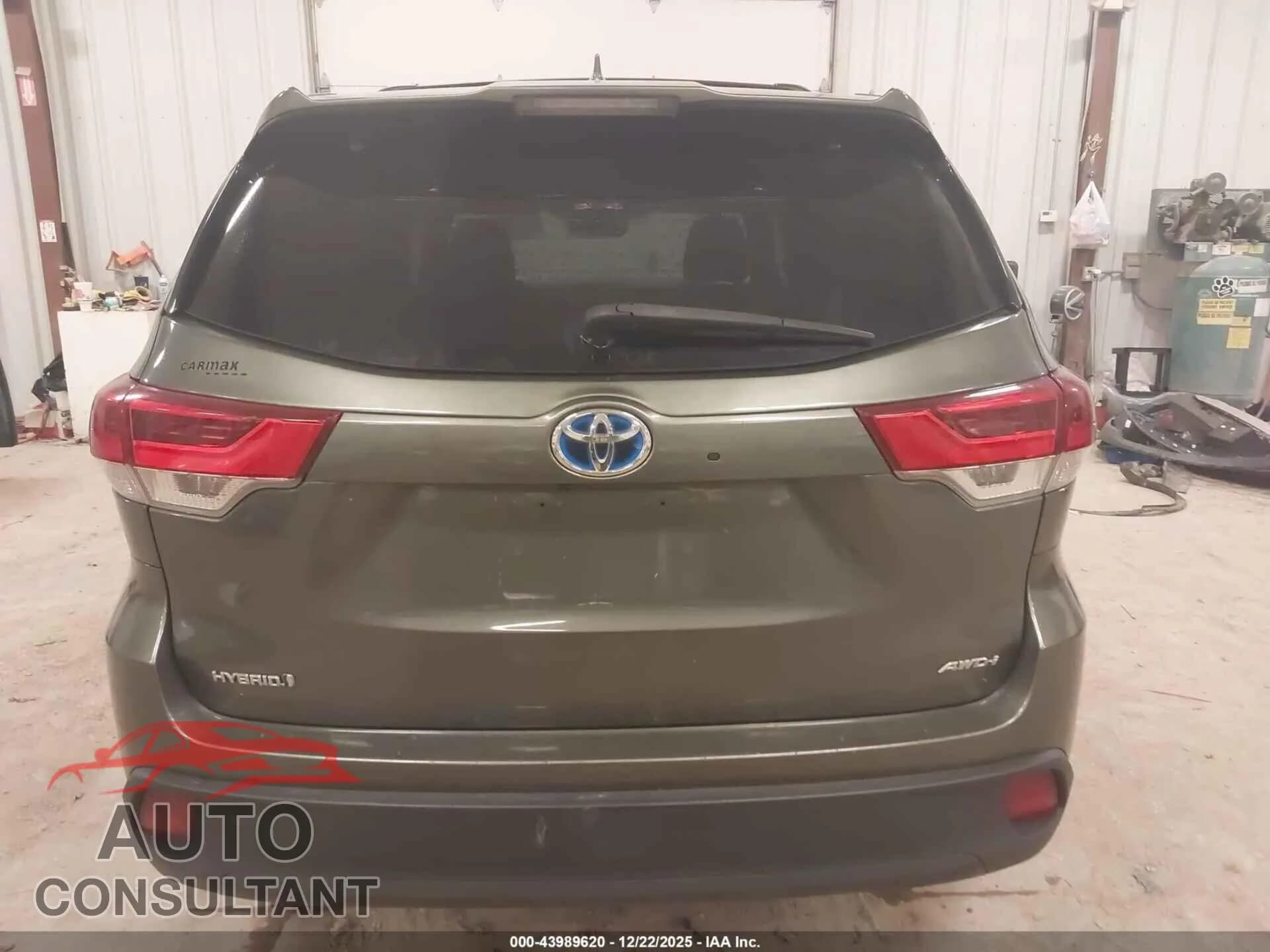 2019 TOYOTA HIGHLANDER HYBRID Damaged VIN 5TDJGRFHXKS075340 – photo 16 2019 TOYOTA HIGHLANDER HYBRID Damaged VIN 5TDJGRFHXKS075340 – photo 16