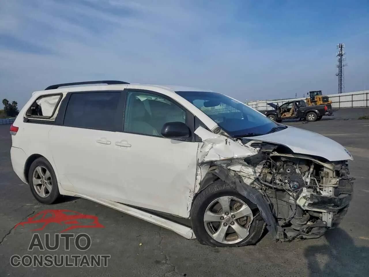 2014 TOYOTA All Models Damaged VIN 5TDKK3DC7ES494628 – dashboard 2014 TOYOTA All Models Damaged VIN 5TDKK3DC7ES494628 – dashboard