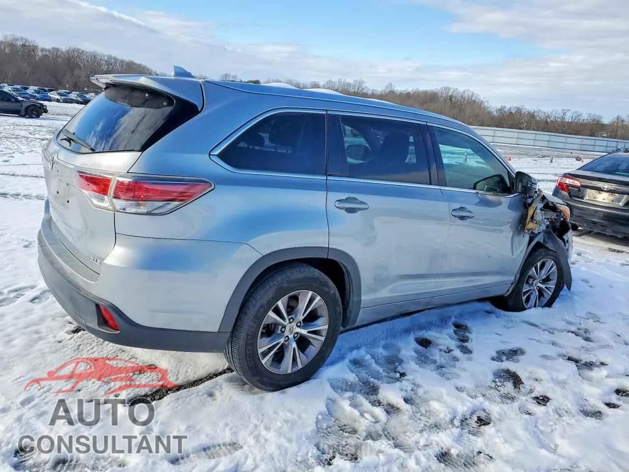 2015 TOYOTA HIGHLANDER Damaged VIN 5TDKKRFH6FS115664 – side profile 2015 TOYOTA HIGHLANDER Damaged VIN 5TDKKRFH6FS115664 – side profile