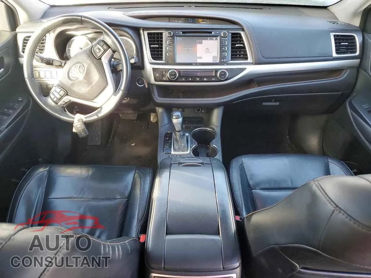 2015 TOYOTA HIGHLANDER Damaged VIN 5TDKKRFH6FS115664 – undercarriage 2015 TOYOTA HIGHLANDER Damaged VIN 5TDKKRFH6FS115664 – undercarriage