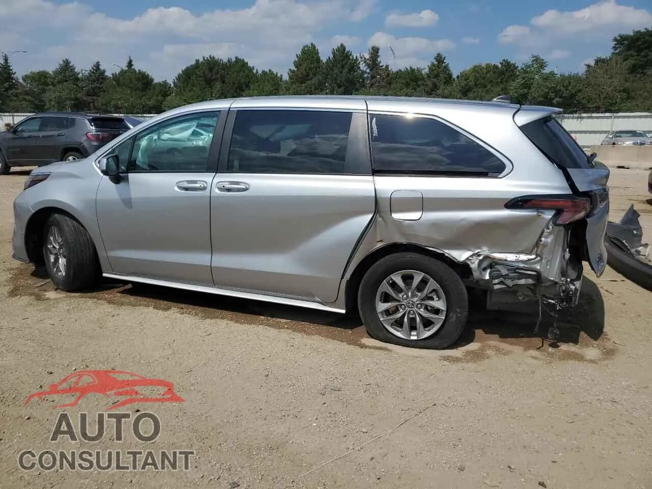 2024 TOYOTA All Models Damaged VIN 5TDKSKFC8RS140159 – rear exterior 2024 TOYOTA All Models Damaged VIN 5TDKSKFC8RS140159 – rear exterior