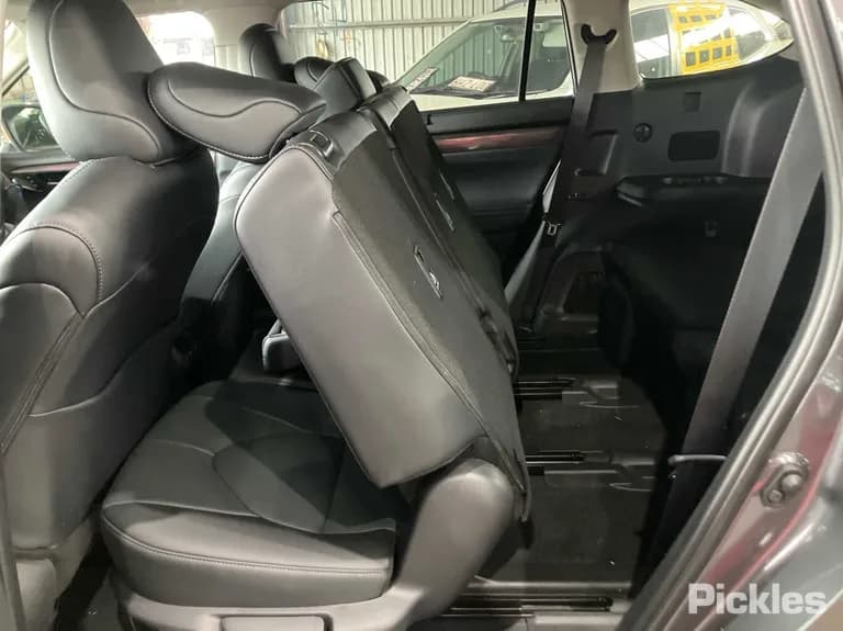 2025 Toyota Kluger Used VIN 5TDLB3CH30S681083 – photo 20 2025 Toyota Kluger Used VIN 5TDLB3CH30S681083 – photo 20