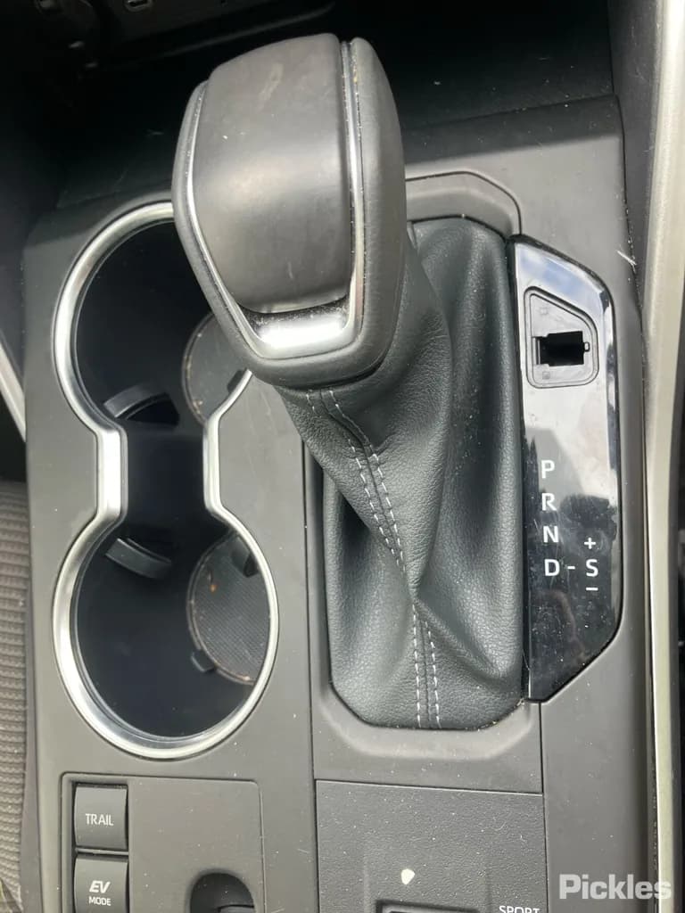 2025 Toyota Kluger Used VIN 5TDLB3CHX0S645861 – trunk area 2025 Toyota Kluger Used VIN 5TDLB3CHX0S645861 – trunk area