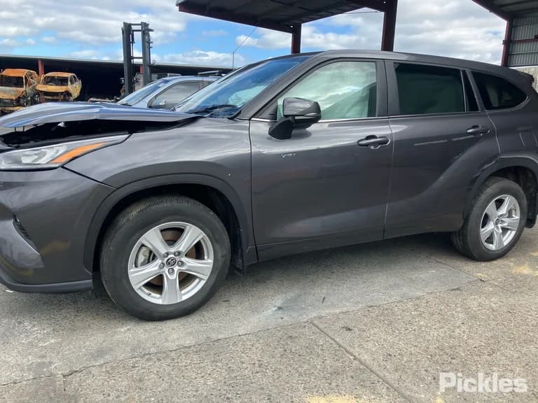 2025 Toyota Kluger Used VIN 5TDLB3CHX0S645861 – photo 22 2025 Toyota Kluger Used VIN 5TDLB3CHX0S645861 – photo 22