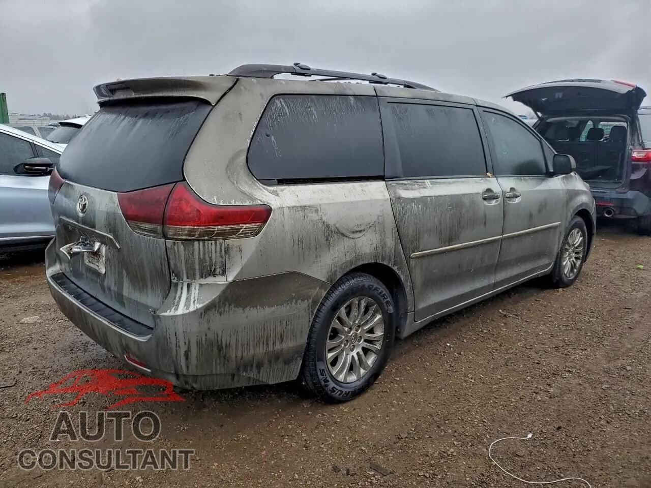 2014 TOYOTA All Models Damaged VIN 5TDYK3DCXES424485 – side profile 2014 TOYOTA All Models Damaged VIN 5TDYK3DCXES424485 – side profile