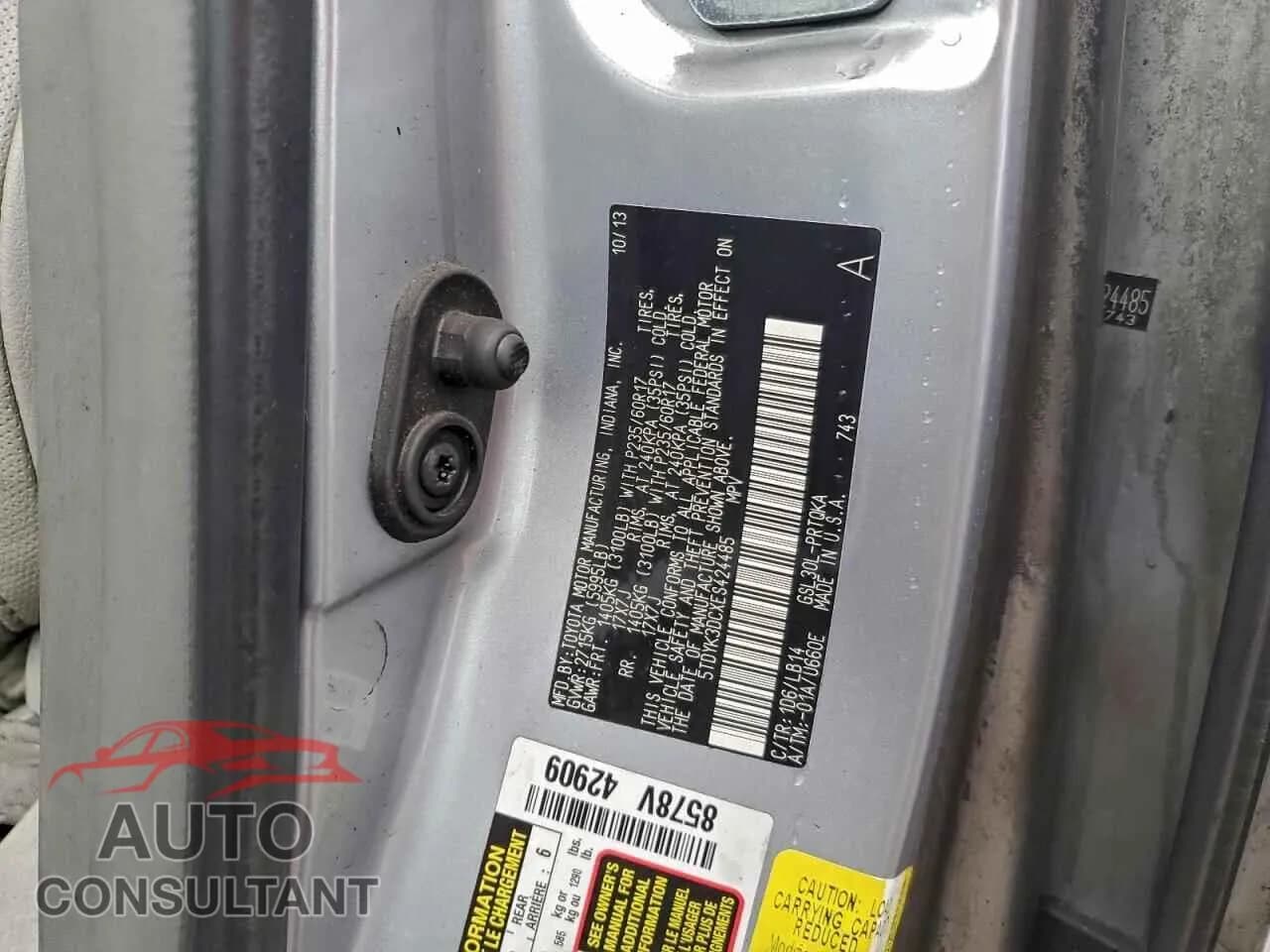 2014 TOYOTA All Models Damaged VIN 5TDYK3DCXES424485 – photo 12 2014 TOYOTA All Models Damaged VIN 5TDYK3DCXES424485 – photo 12