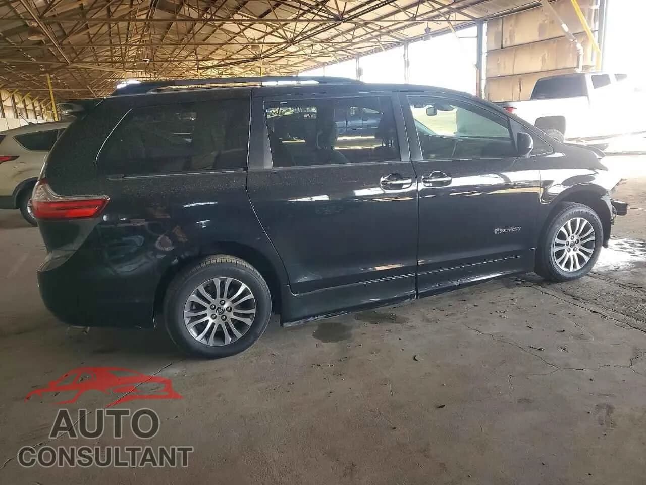 2018 TOYOTA All Models Damaged VIN 5TDYZ3DC2JS944122 – side profile 2018 TOYOTA All Models Damaged VIN 5TDYZ3DC2JS944122 – side profile