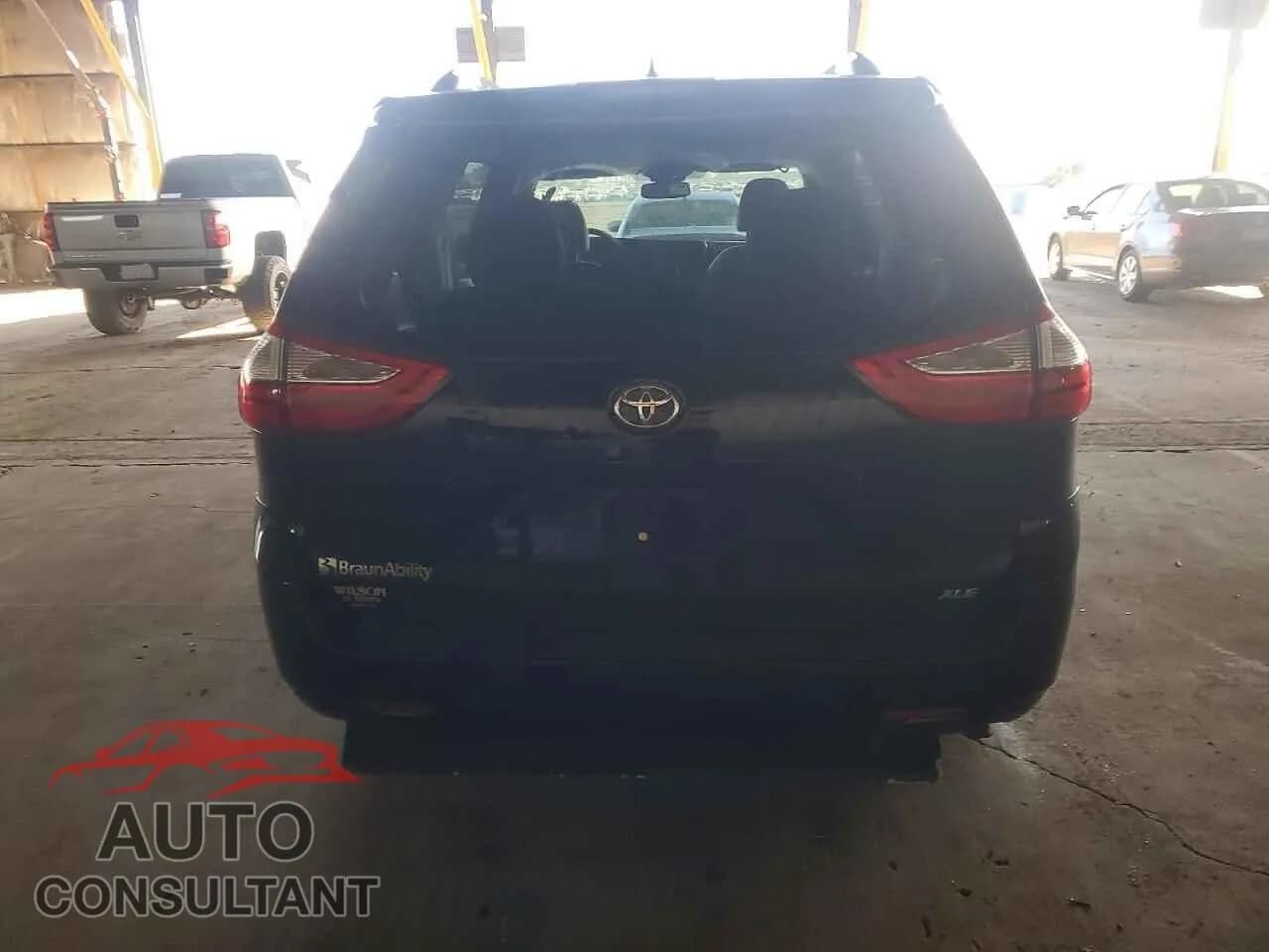 2018 TOYOTA All Models Damaged VIN 5TDYZ3DC2JS944122 – engine bay 2018 TOYOTA All Models Damaged VIN 5TDYZ3DC2JS944122 – engine bay