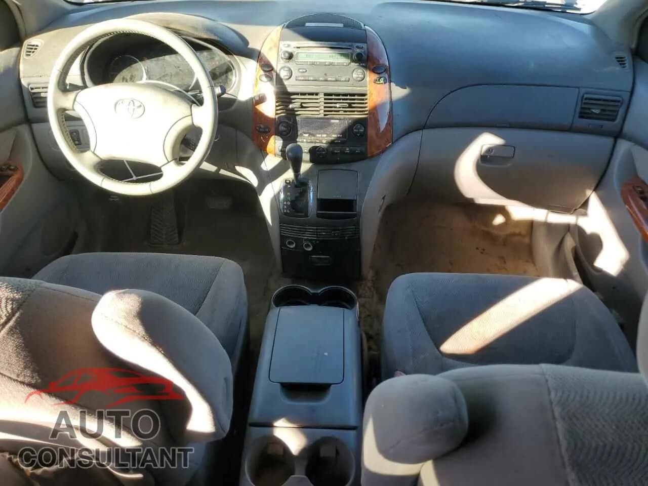 2006 TOYOTA All Models Damaged VIN 5TDZA22C36S542190 – undercarriage 2006 TOYOTA All Models Damaged VIN 5TDZA22C36S542190 – undercarriage