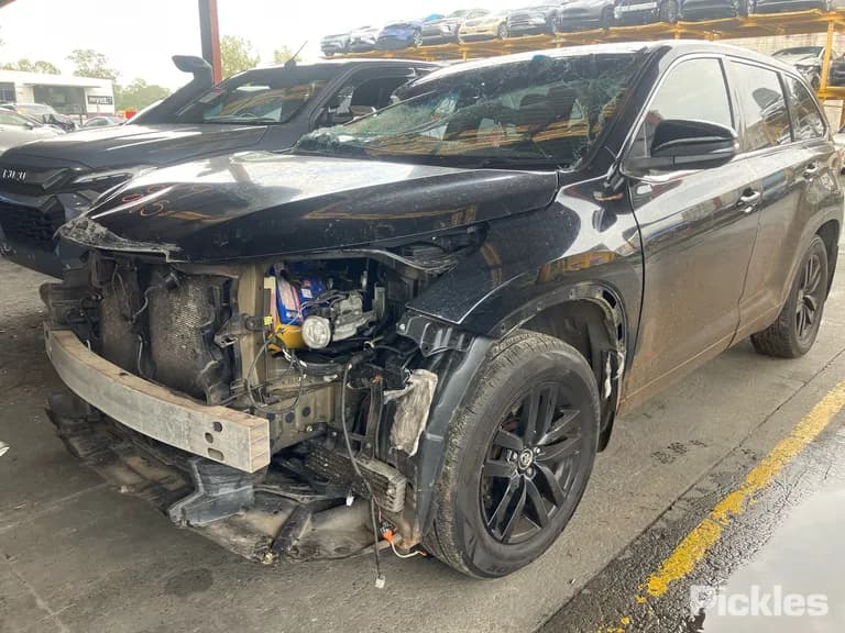 2016 Toyota Kluger Used VIN 5TDZK3FH80S125793 – photo 15 2016 Toyota Kluger Used VIN 5TDZK3FH80S125793 – photo 15