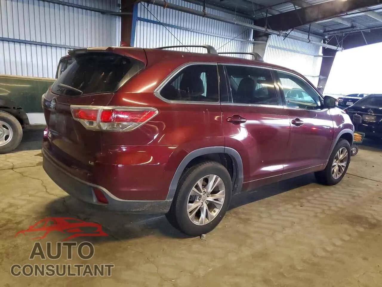 2015 TOYOTA HIGHLANDER Damaged VIN 5TDZKRFH4FS039568 – side profile 2015 TOYOTA HIGHLANDER Damaged VIN 5TDZKRFH4FS039568 – side profile