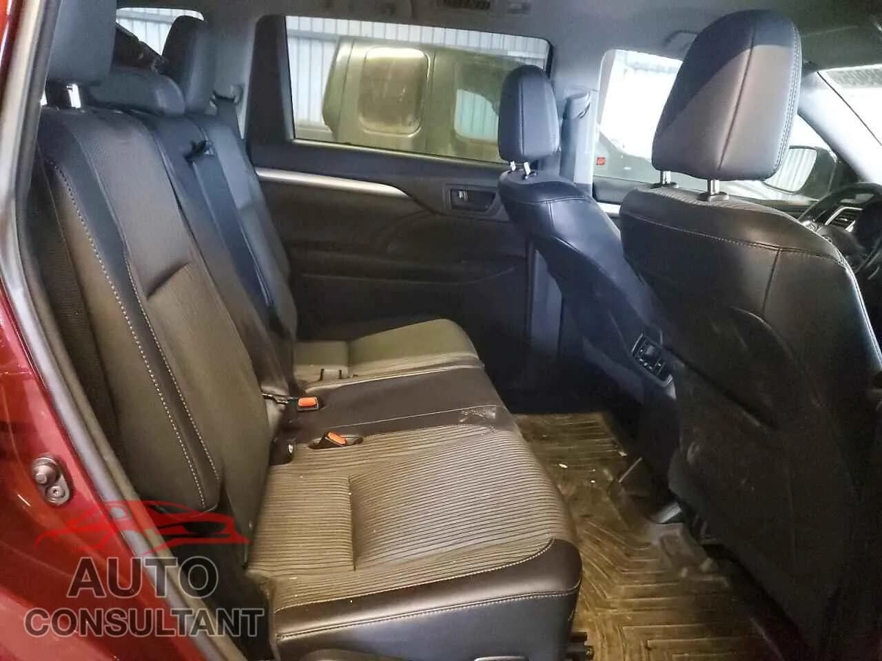 2015 TOYOTA HIGHLANDER Damaged VIN 5TDZKRFH4FS039568 – odometer reading 2015 TOYOTA HIGHLANDER Damaged VIN 5TDZKRFH4FS039568 – odometer reading