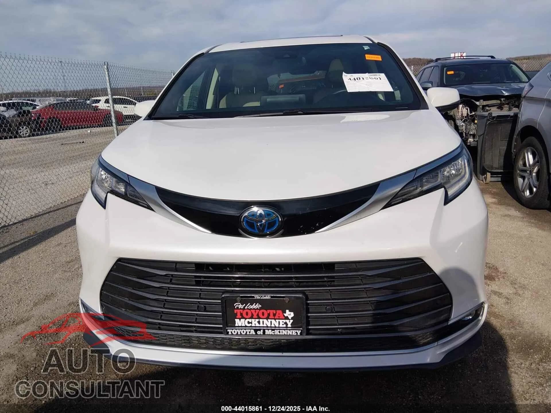 2022 TOYOTA SIENNA Damaged VIN 5TDZSKFC4NS063928 – photo 13 2022 TOYOTA SIENNA Damaged VIN 5TDZSKFC4NS063928 – photo 13