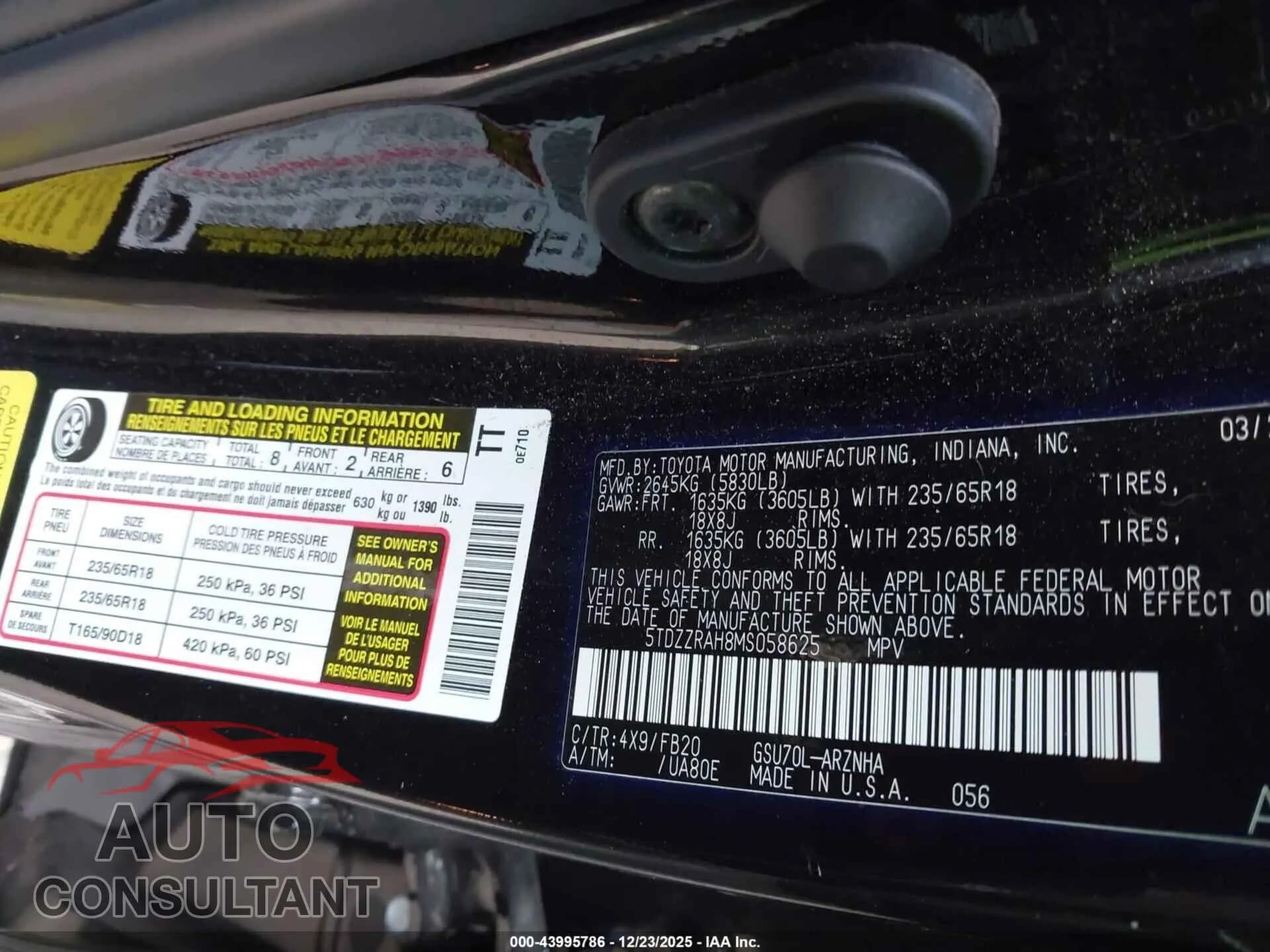 2021 TOYOTA HIGHLANDER Damaged VIN 5TDZZRAH8MS058625 – trunk area 2021 TOYOTA HIGHLANDER Damaged VIN 5TDZZRAH8MS058625 – trunk area