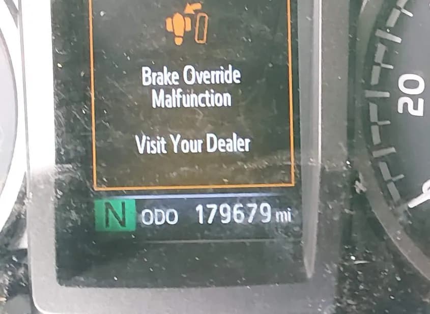 2017 TOYOTA Tacoma Used VIN 5TFCZ5AN4HX074003 – photo 11 2017 TOYOTA Tacoma Used VIN 5TFCZ5AN4HX074003 – photo 11