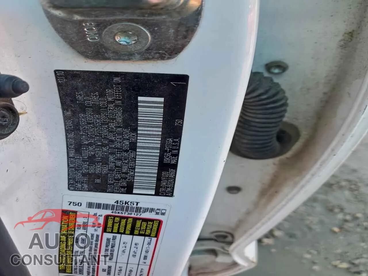 2011 TOYOTA TUNDRA Damaged VIN 5TFDW5F13BX179867 – photo 12 2011 TOYOTA TUNDRA Damaged VIN 5TFDW5F13BX179867 – photo 12