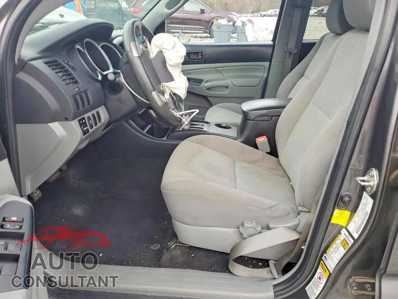 2014 TOYOTA TACOMA Damaged VIN 5TFJX4GN5EX031428 – exterior detail 2014 TOYOTA TACOMA Damaged VIN 5TFJX4GN5EX031428 – exterior detail