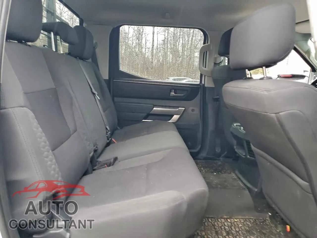 2022 TOYOTA TUNDRA Damaged VIN 5TFLA5EC3NX006058 – trunk area 2022 TOYOTA TUNDRA Damaged VIN 5TFLA5EC3NX006058 – trunk area