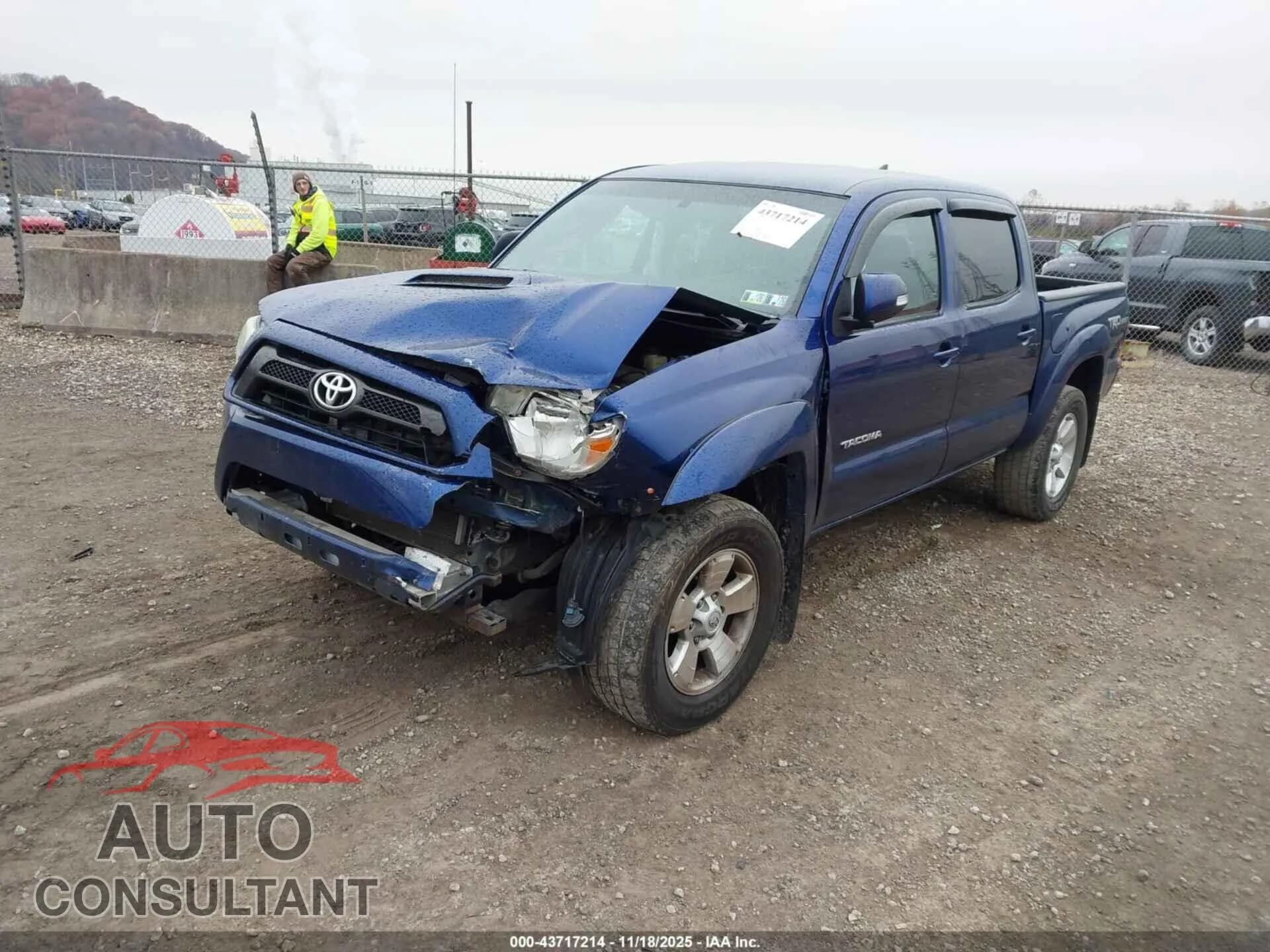2015 TOYOTA TACOMA Damaged VIN 5TFLU4EN1FX116238 – rear exterior 2015 TOYOTA TACOMA Damaged VIN 5TFLU4EN1FX116238 – rear exterior