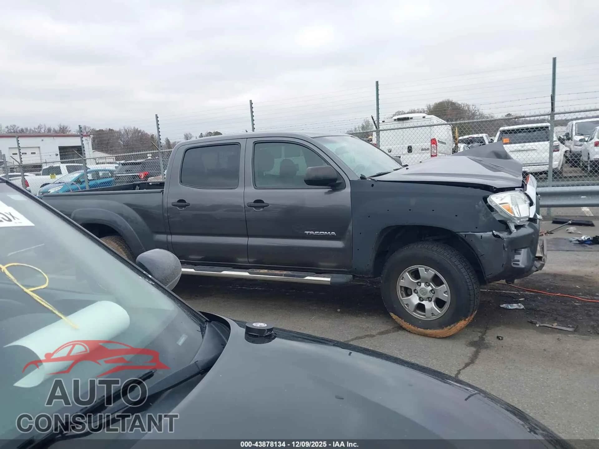 2013 TOYOTA TACOMA Damaged VIN 5TFMU4FN7DX018296 – photo 13 2013 TOYOTA TACOMA Damaged VIN 5TFMU4FN7DX018296 – photo 13