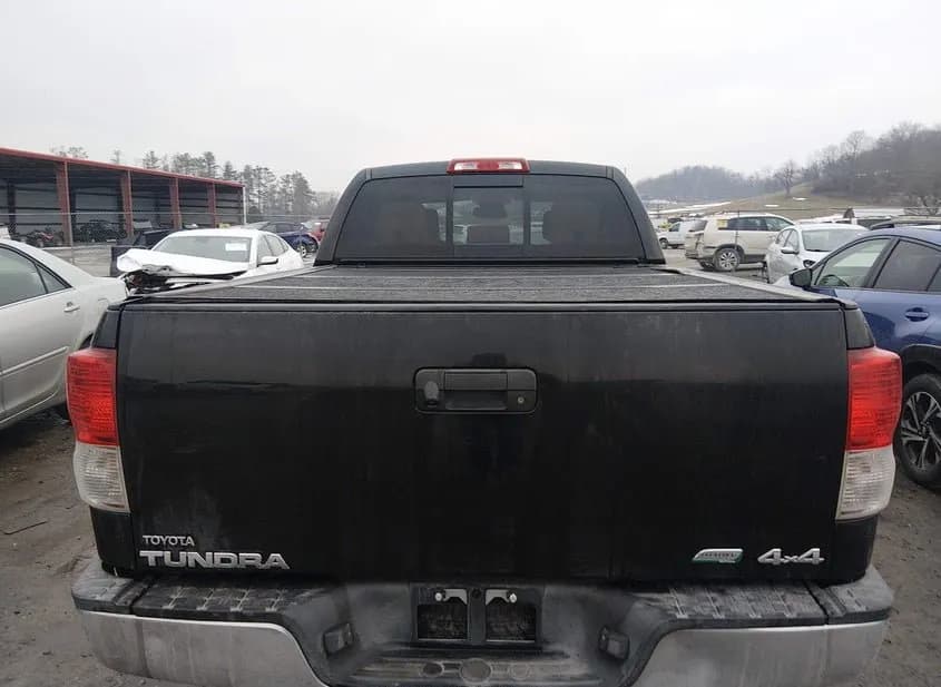 2012 TOYOTA Tundra Used VIN 5TFUW5F10CX255885 – photo 16 2012 TOYOTA Tundra Used VIN 5TFUW5F10CX255885 – photo 16