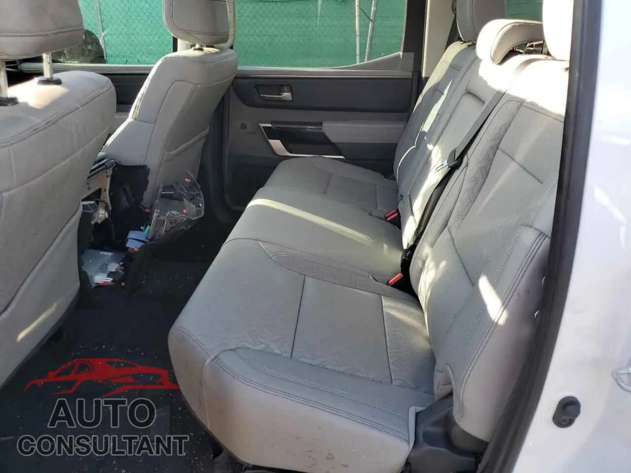 2024 TOYOTA TUNDRA Damaged VIN 5TFWC5DB7RX065569 – odometer reading 2024 TOYOTA TUNDRA Damaged VIN 5TFWC5DB7RX065569 – odometer reading